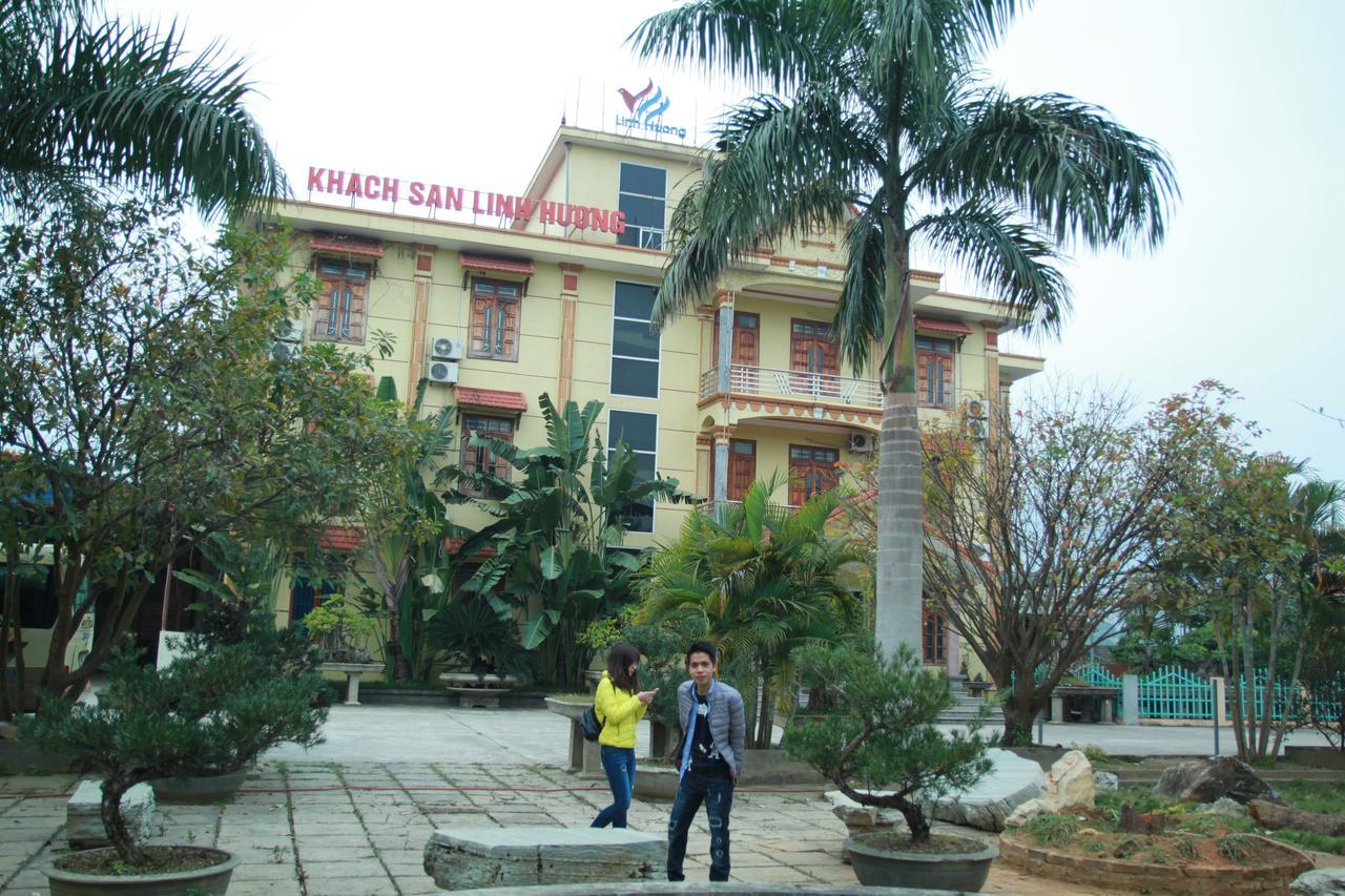 Khach San Linh Huong Hotell Son La Exteriör bild